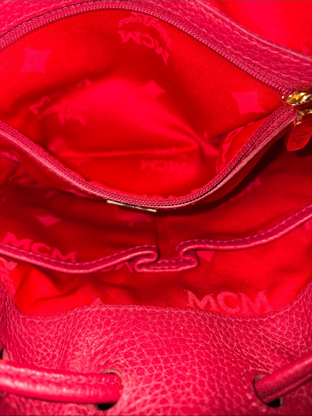 MCM Red Pebbled Leather Drawstring Bucket Shoulder Bag GUC ❤️‍🔥 w/ COA - Picture 8 of 12